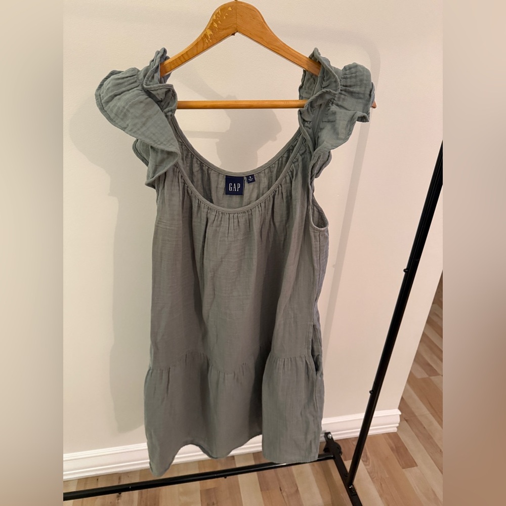GAP Women's Charcoal Ruffle Blouse